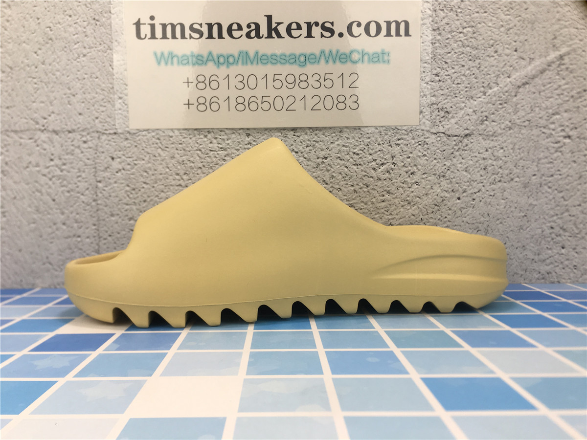 Free Shipping Yeezy Slides Desert Sand FW6344